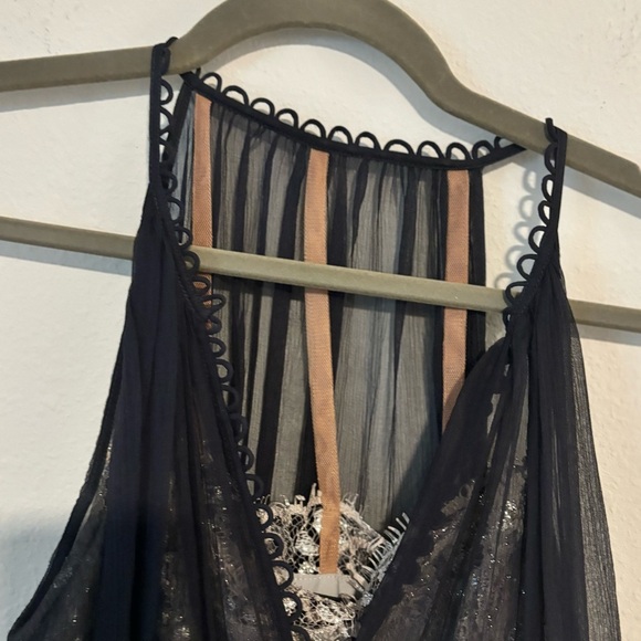 Womens BCBG Black Sheer Beaded Cocktail Dress Size 2 - Picture 9 of 11